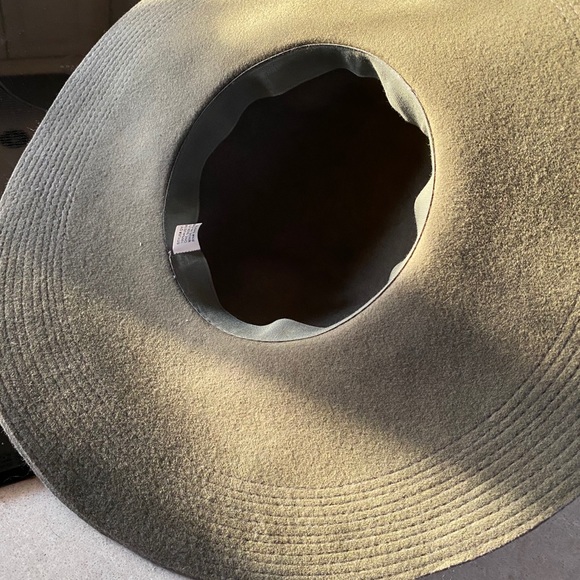 Floppy Wool Hat - Picture 3 of 4